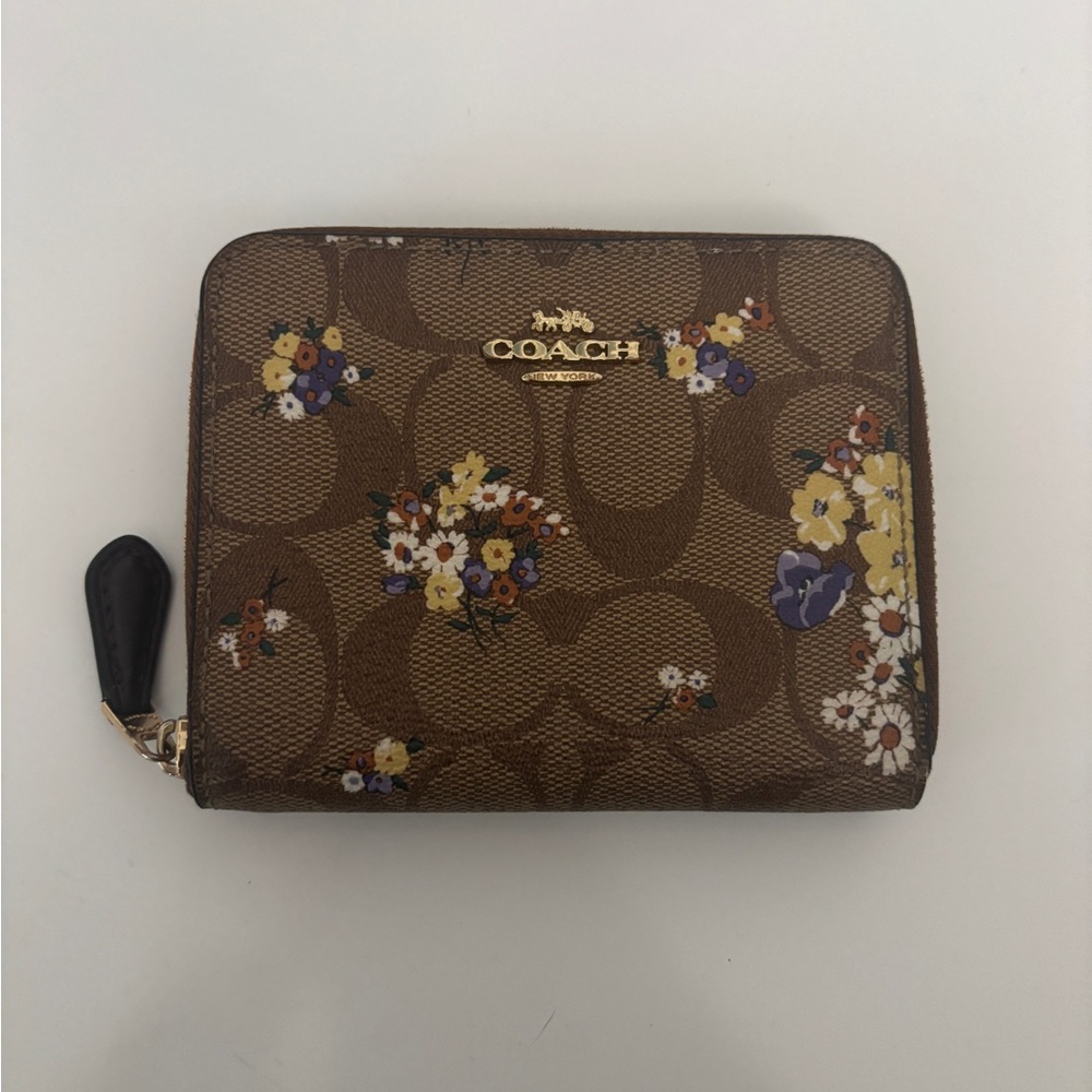 Coach Compact Zipper Wallet with Flowers